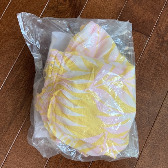 NWT Billabong Flower Days Romper - Picture 6 of 6